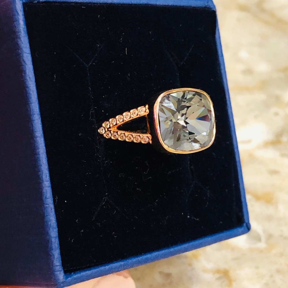 Rose gold Swarovski Ring